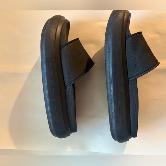 REEF Platform Slides - Picture 4 of 5